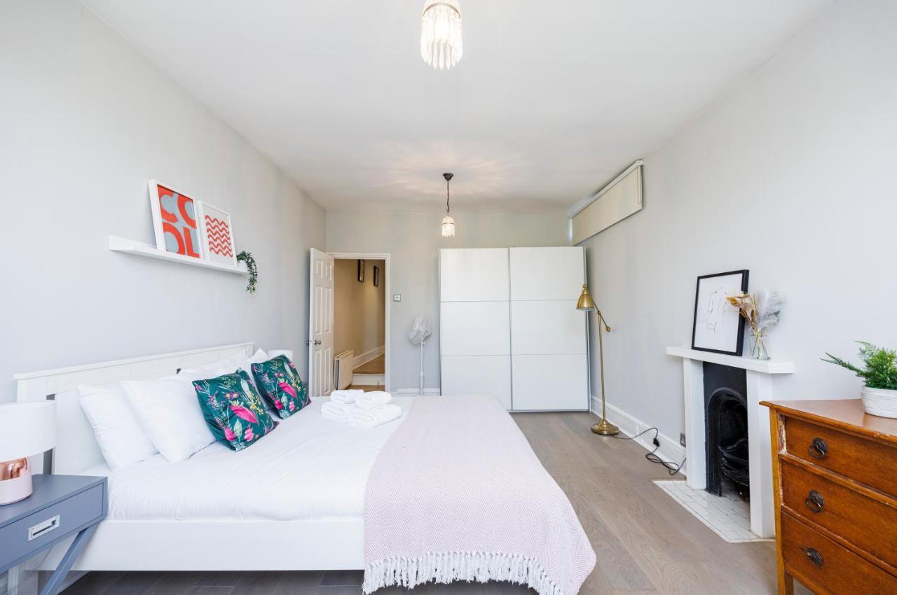 Welcomestay Colliers Wood Two Bed Apartment - Home Away From Home Лондон Екстериор снимка