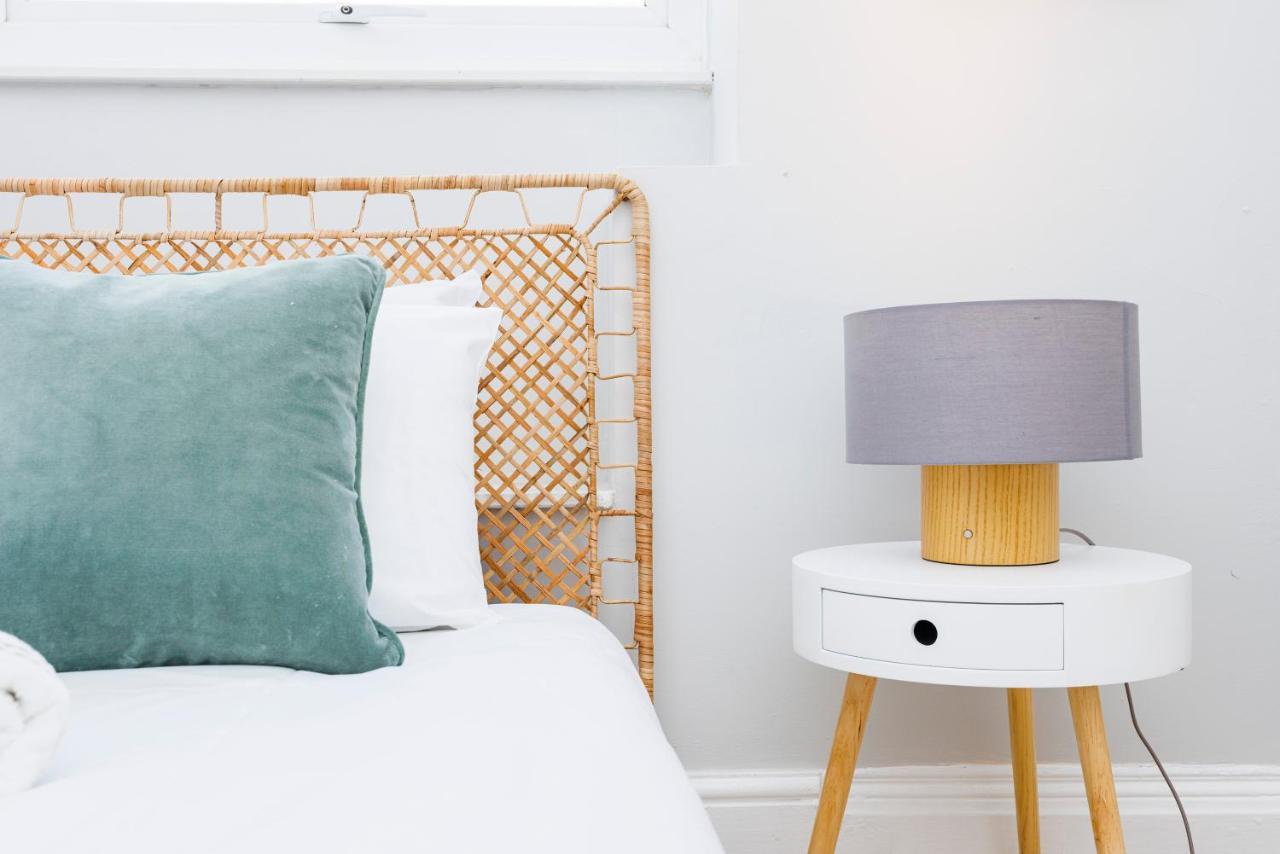 Welcomestay Colliers Wood Two Bed Apartment - Home Away From Home Лондон Екстериор снимка